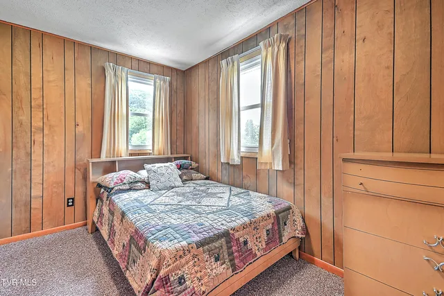 $315,700 | 289 Hilton Road, Gate City, VA 24251