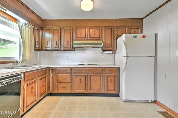 $315,700 | 289 Hilton Road, Gate City, VA 24251