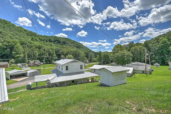 $315,700 | 289 Hilton Road, Gate City, VA 24251