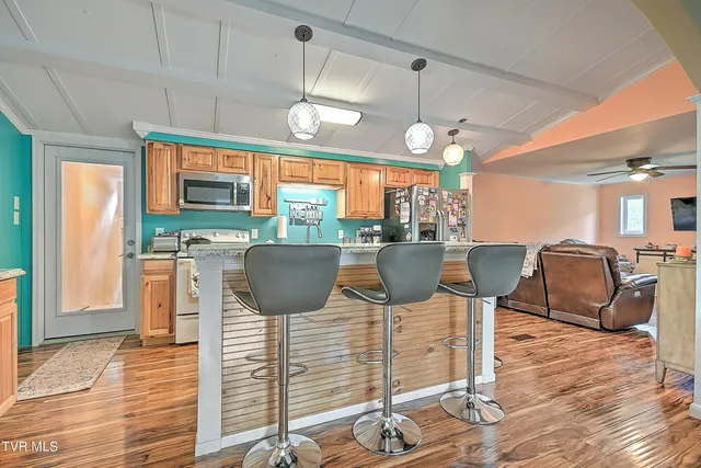 $315,700 | 289 Hilton Road, Gate City, VA 24251