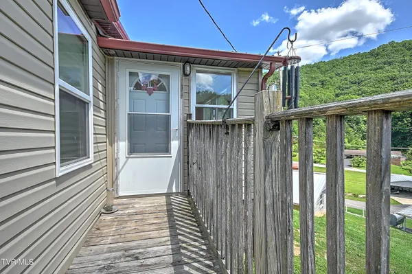 $315,700 | 289 Hilton Road, Gate City, VA 24251