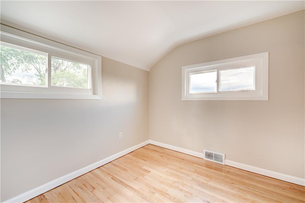 241 Hornaday Road Pittsburgh, PA 15210 - Photo 11 of 20 Gallery Image 11