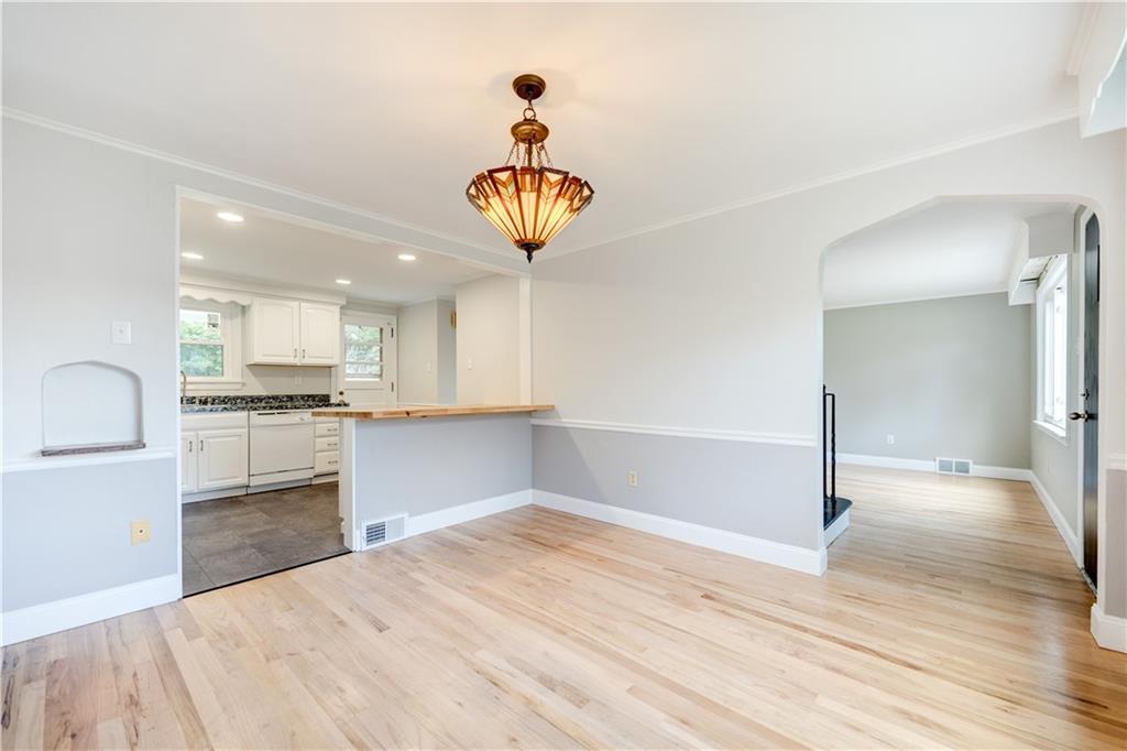 241 Hornaday Road Pittsburgh, PA 15210 - Photo 8 of 20 Gallery Image 8