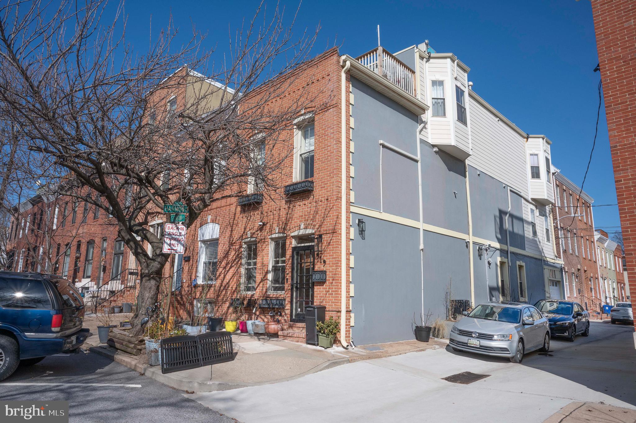 919 South Clinton Street Baltimore, MD 21224 - Photo 2 of 25