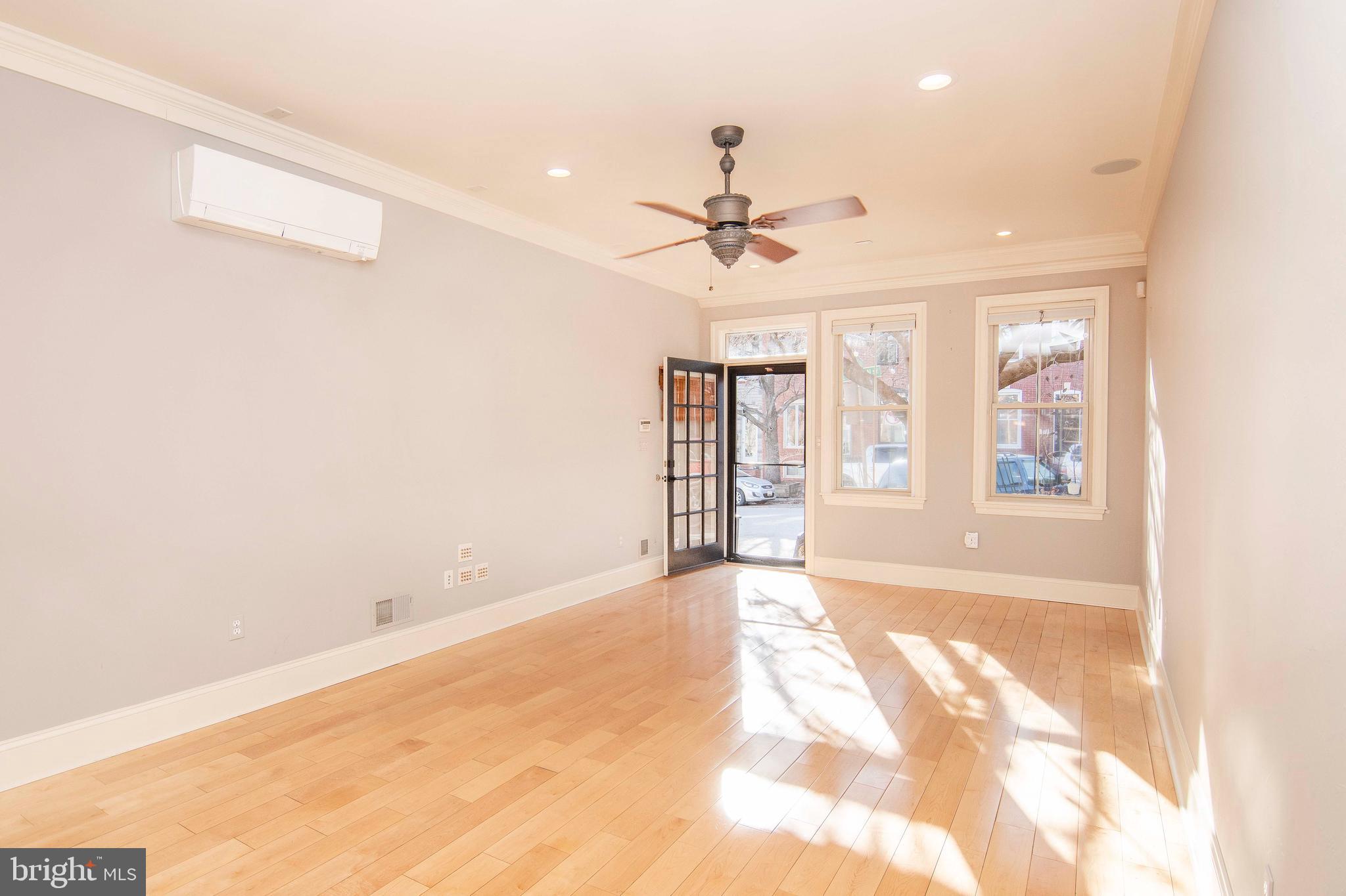 919 South Clinton Street Baltimore, MD 21224 - Photo 9 of 25