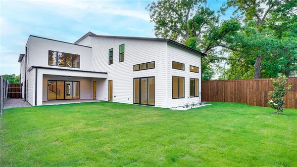 $9,000 | 7614 Linwood Avenue, Dallas, TX 75209