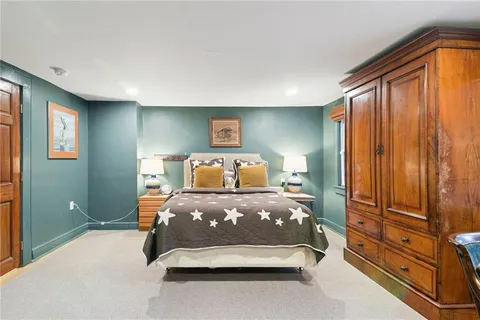 $978,000 | 129 Brockenbraugh Court, Metairie, LA 70005