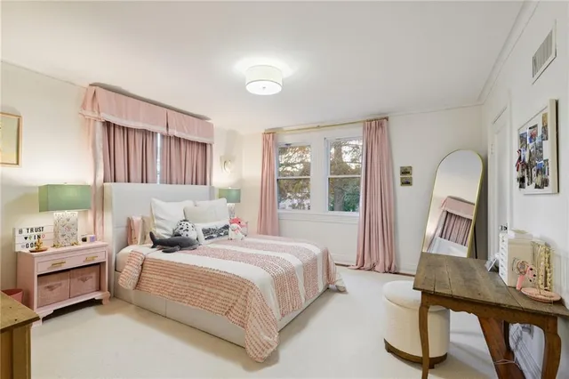 $978,000 | 129 Brockenbraugh Court, Metairie, LA 70005