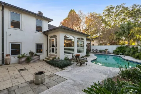 $978,000 | 129 Brockenbraugh Court, Metairie, LA 70005