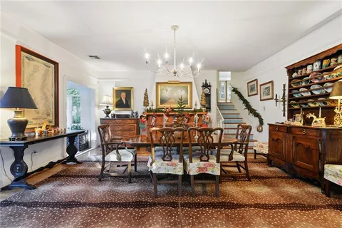 $978,000 | 129 Brockenbraugh Court, Metairie, LA 70005