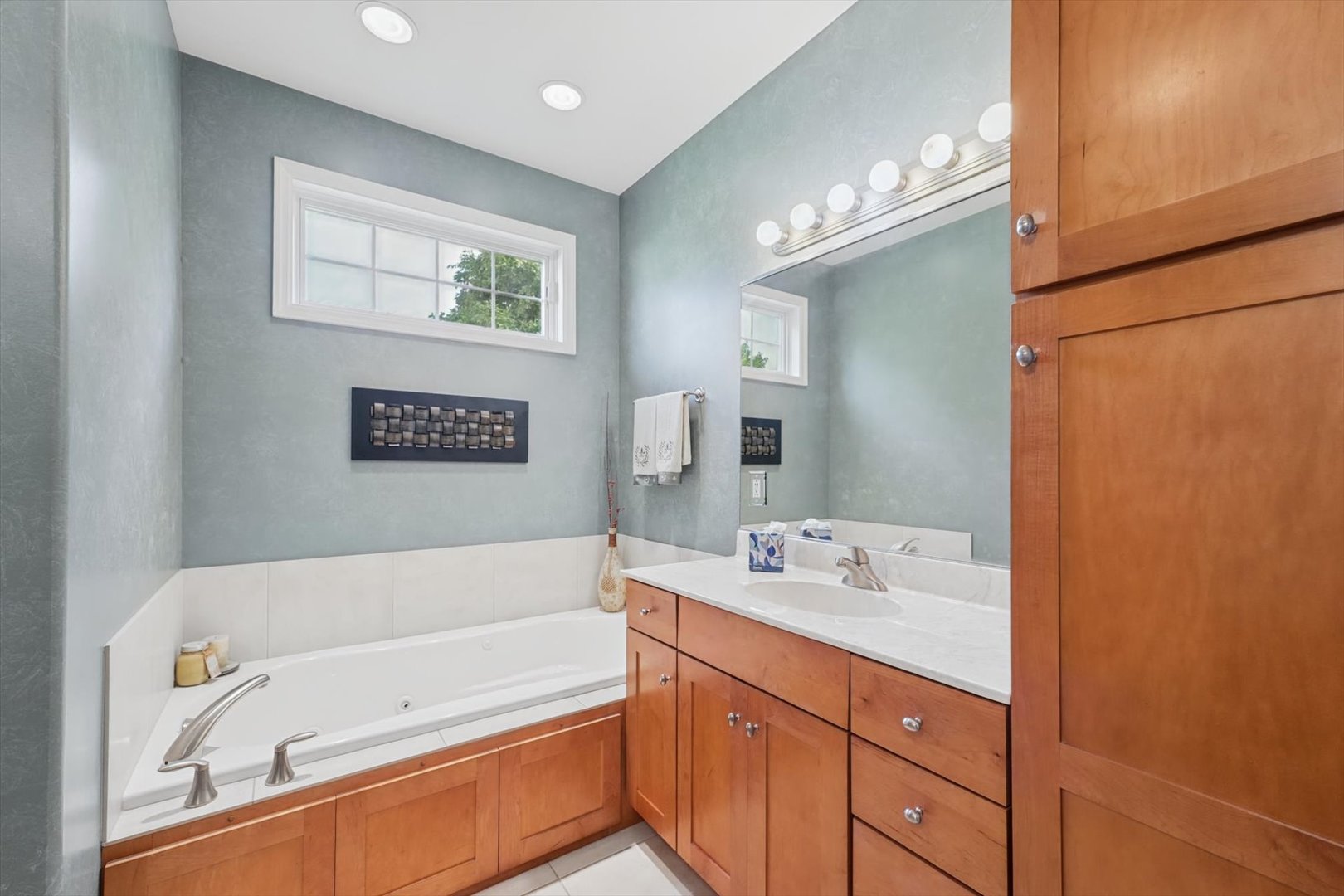 1626 Cobblefield Road, Unit 1626 Champaign, IL 61822 - Photo 21 of 44 Gallery Image 21