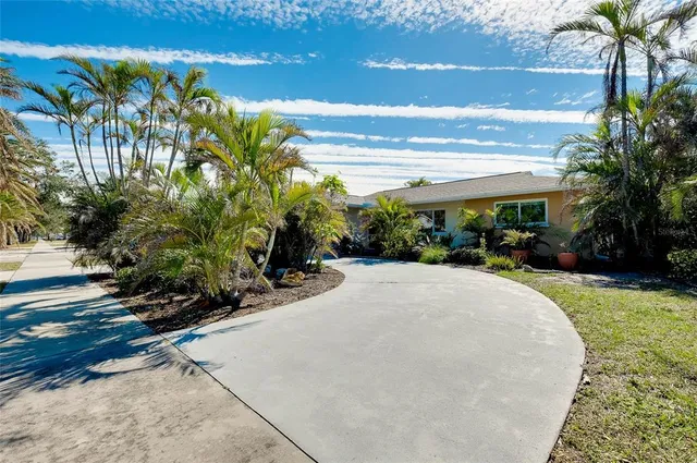 $698,900 | 237 San Marco Drive, Venice, FL 34285