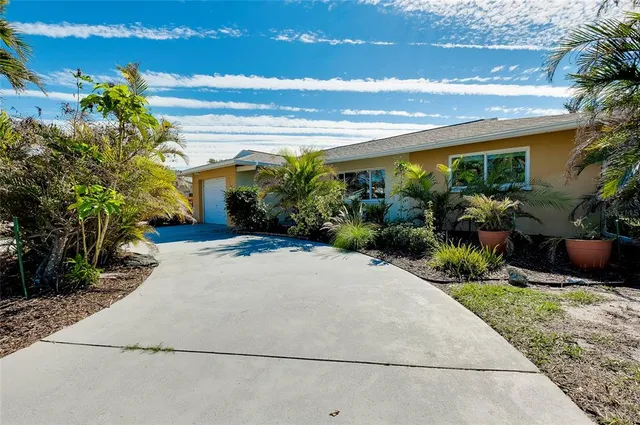 $698,900 | 237 San Marco Drive, Venice, FL 34285