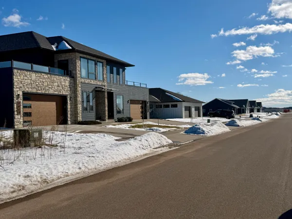 $185,000 | 3017 Red Clover Street, Holmen, WI 54636