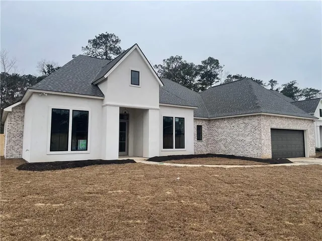 $605,000 | 1333 Avenue Lacroix Street, Covington, LA 70433