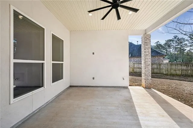 $605,000 | 1333 Avenue Lacroix Street, Covington, LA 70433