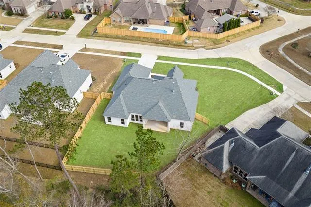 $605,000 | 1333 Avenue Lacroix Street, Covington, LA 70433