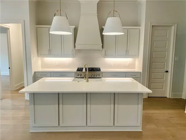 $605,000 | 1333 Avenue Lacroix Street, Covington, LA 70433