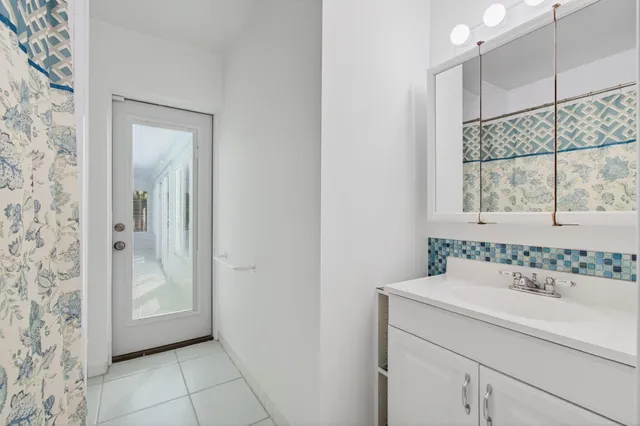 $6,500 | 699 Northwest 16th Avenue, Boca Raton, FL 33486