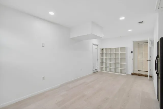 $6,500 | 699 Northwest 16th Avenue, Boca Raton, FL 33486