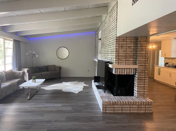 813 Northwest 22nd Street Gainesville, FL 32603 - Photo 6 of 32 a living room with furniture