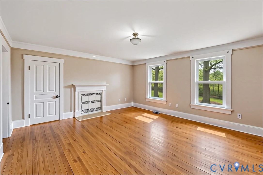 1016 Court Street Victoria, VA 23974 - Photo 2 of 33