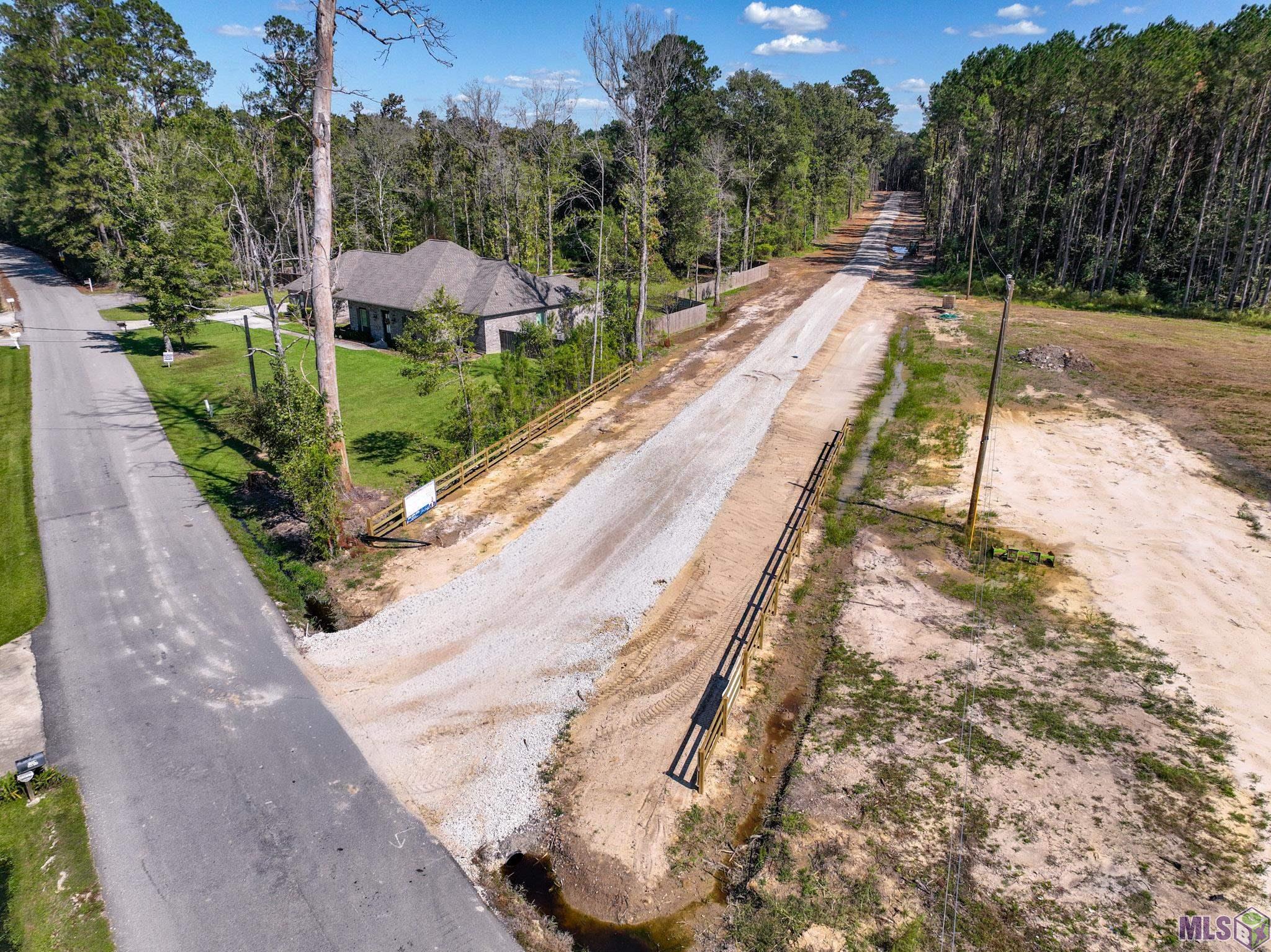 34754 Clinton Allen Road Denham Springs, LA 70706 - Photo 3 of 12