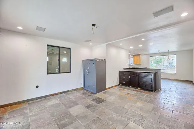 $699,000 | 327 East Medlock Drive, Phoenix, AZ 85012