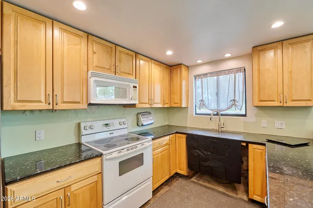 $699,000 | 327 East Medlock Drive, Phoenix, AZ 85012