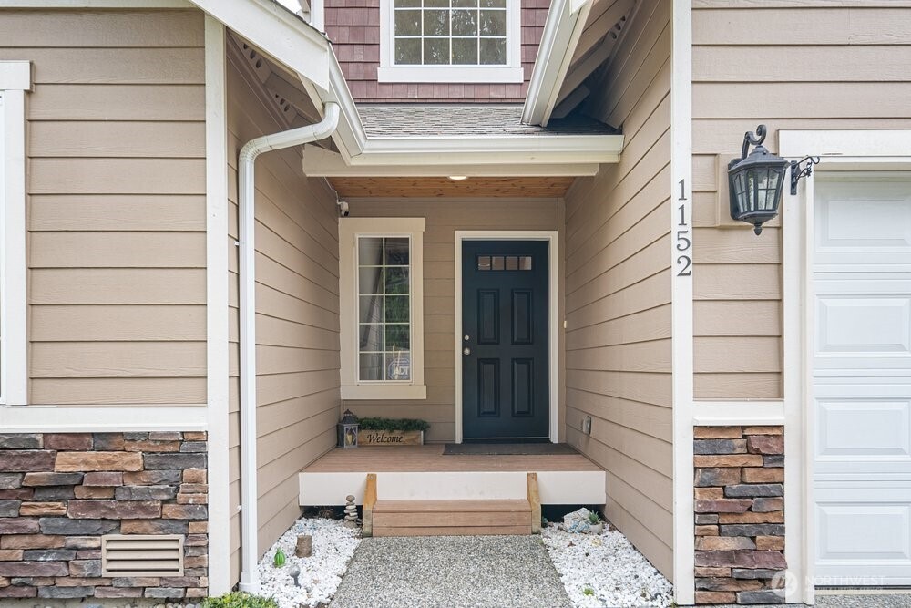 1152 Johnson Street Monroe, WA 98272 - Photo 3 of 38 a view of a door of the house
