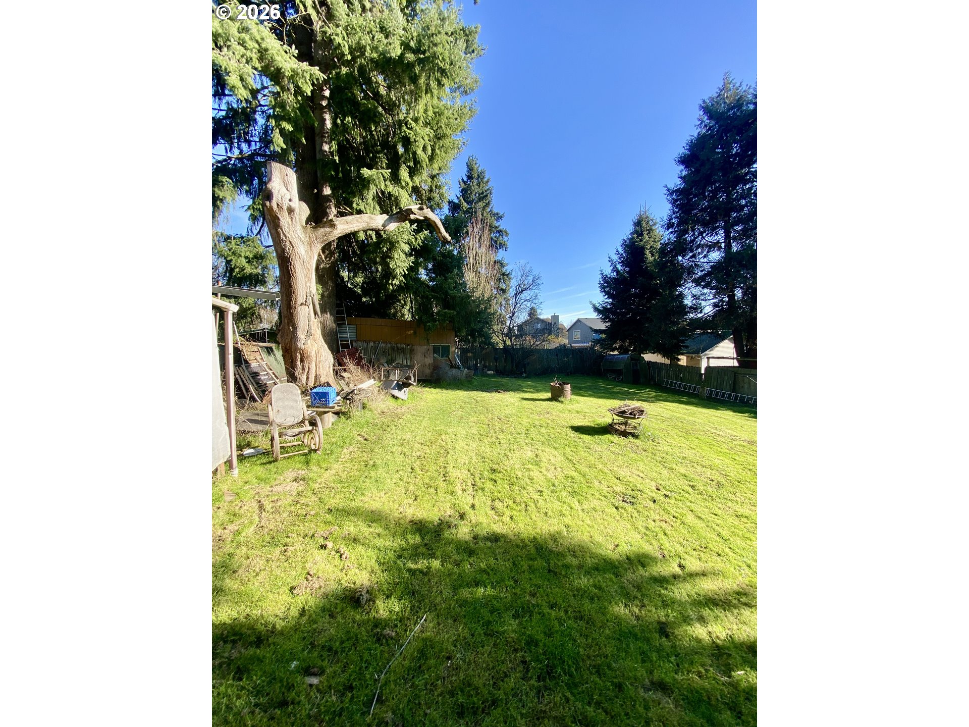 101 Northwest 107th Street Vancouver, WA 98685 - Photo 25 of 27 a view of swimming pool from a yard