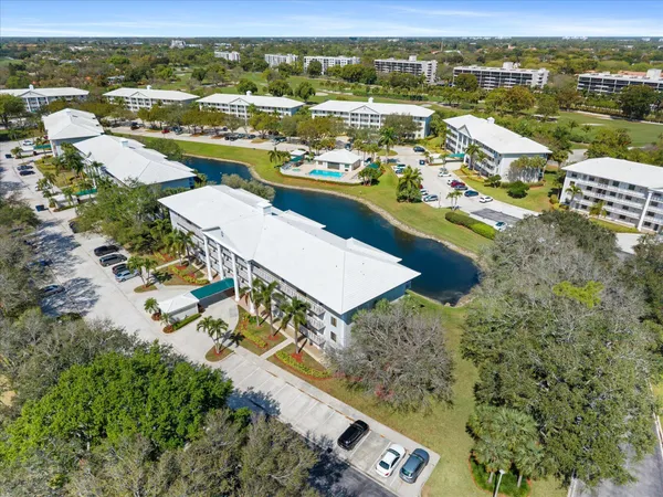 $249,900 | 6217 Balboa Circle, Unit 106, Boca Raton, FL 33433