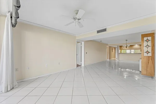 $249,900 | 6217 Balboa Circle, Unit 106, Boca Raton, FL 33433