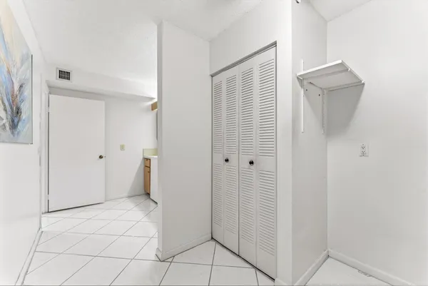 $249,900 | 6217 Balboa Circle, Unit 106, Boca Raton, FL 33433