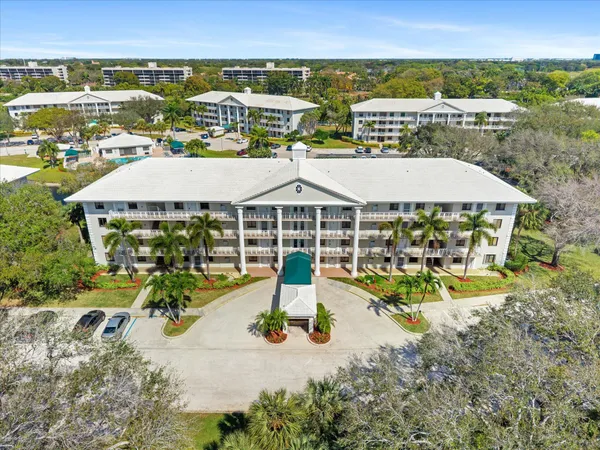 $249,900 | 6217 Balboa Circle, Unit 106, Boca Raton, FL 33433