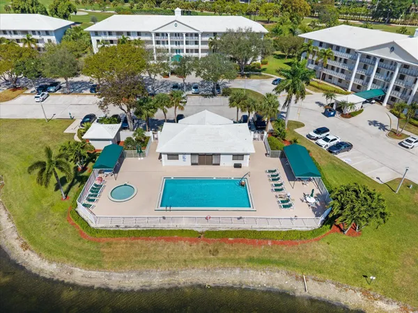 $249,900 | 6217 Balboa Circle, Unit 106, Boca Raton, FL 33433