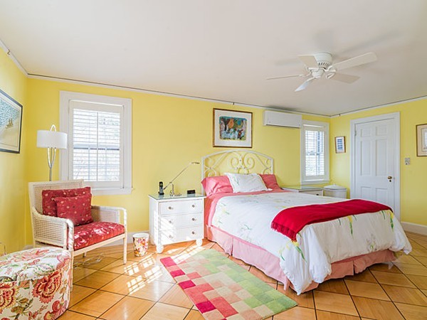 201 Russett Road Brookline, MA 02467 - Photo 13 of 26 Gallery Image 13