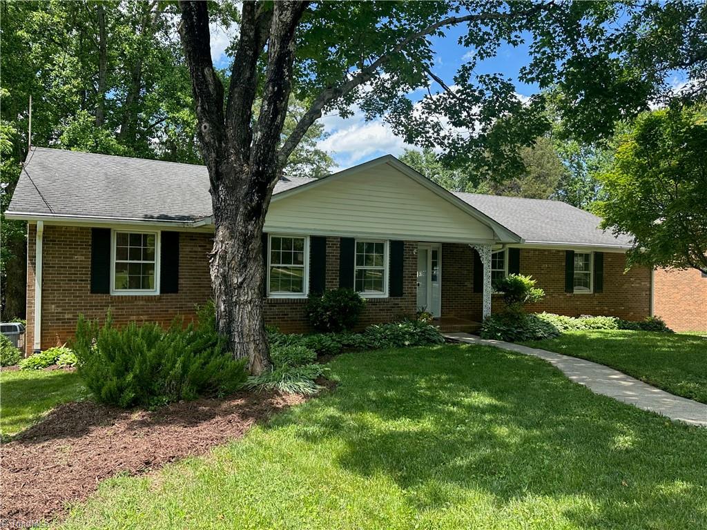 4261 Witherow Road Winston-Salem, NC 27106 - Photo 2 of 40 Gallery Image 2