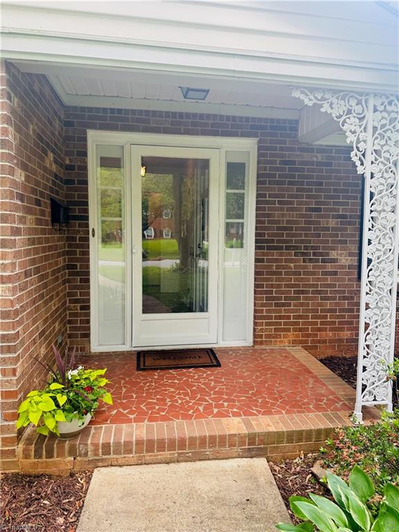 4261 Witherow Road Winston-Salem, NC 27106 - Photo 4 of 40 Gallery Image 4