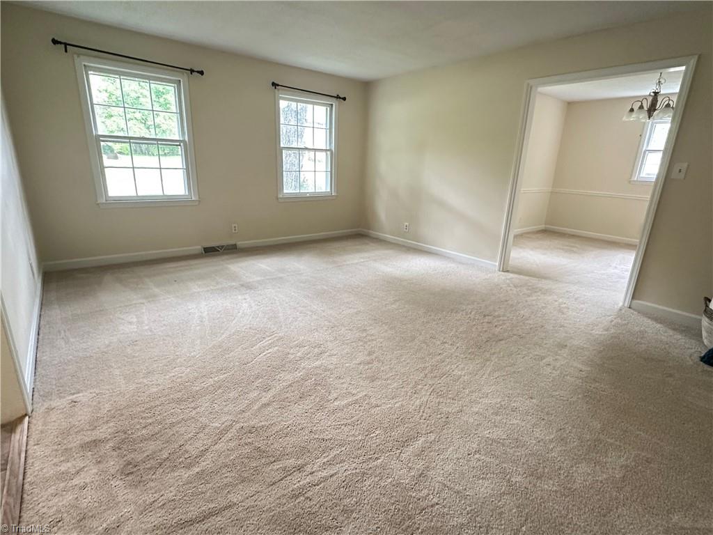 4261 Witherow Road Winston-Salem, NC 27106 - Photo 10 of 40 Large living room
