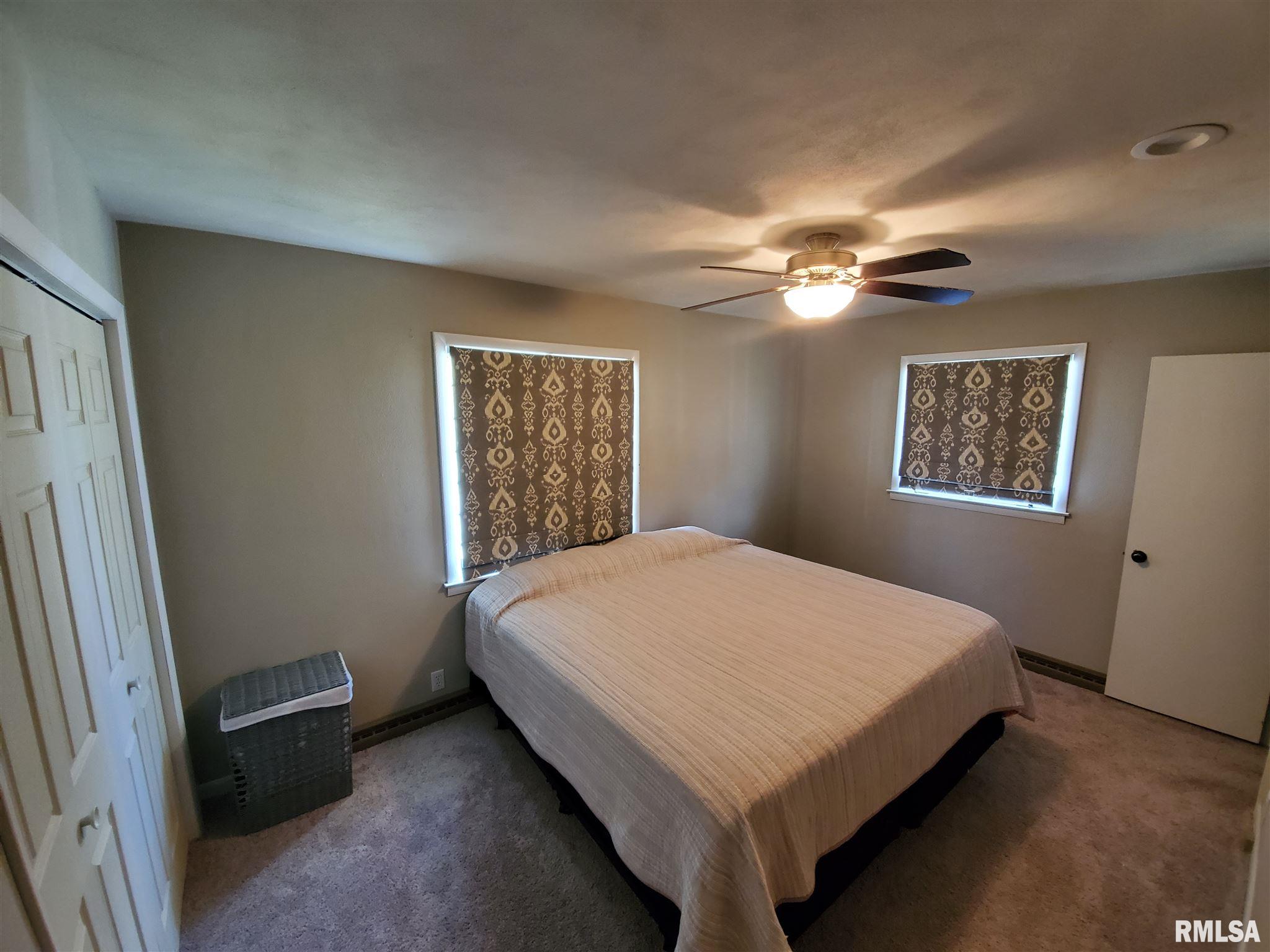 868 Roanoke Drive Springfield, IL 62702 - Photo 13 of 27 Gallery Image 13
