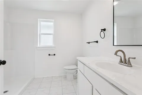 $220,000 | 2817 Live Oak Drive, Gretna, LA 70056