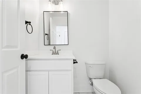 $220,000 | 2817 Live Oak Drive, Gretna, LA 70056