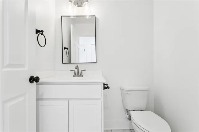 $220,000 | 2817 Live Oak Drive, Gretna, LA 70056