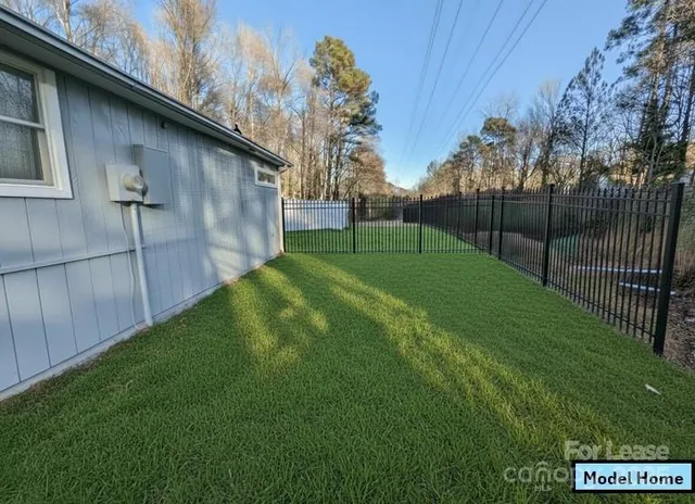 $1,945 | 3211 Winding Trail, Unit 2, Matthews, NC 28105