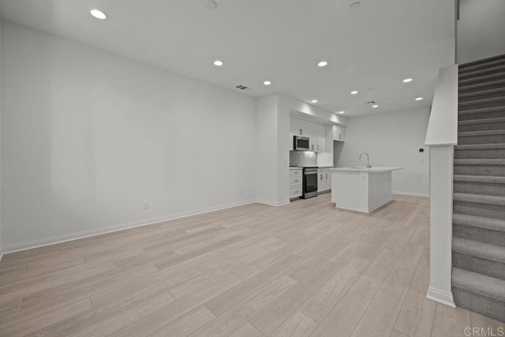 520 Cobblestone Court El Cajon, CA 92020 - Photo 5 of 24 a view of kitchen with refrigerator and windows