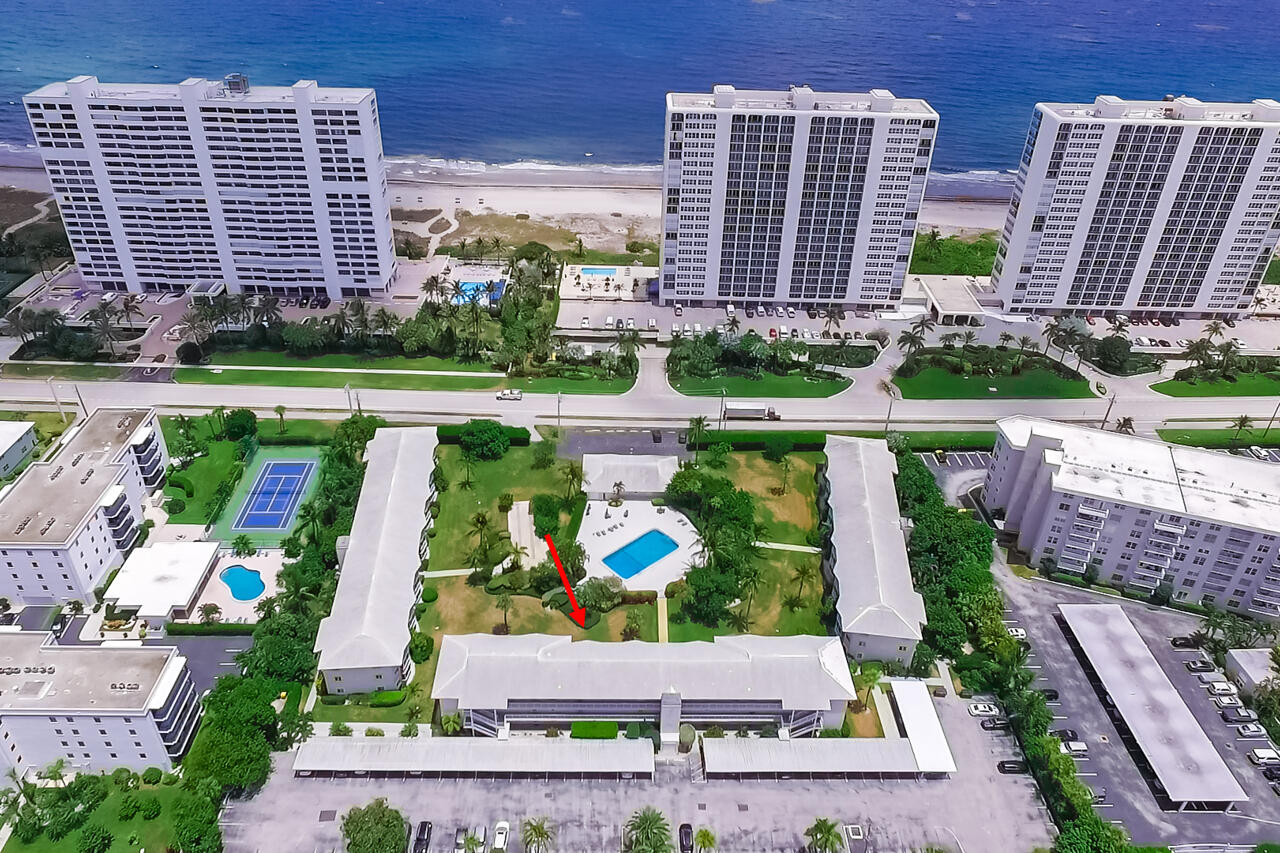 2730 Banyan Road, Unit 33B Boca Raton, FL 33432 - Photo 10 of 35 11-Aerial