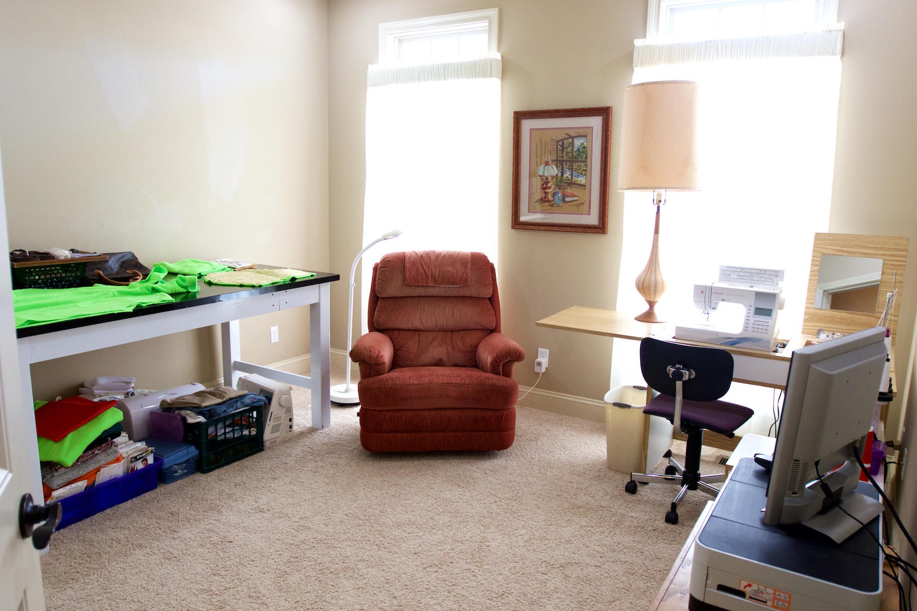 113 Crossroads Boulevard Oak Ridge, TN 37830 - Photo 19 of 24 a living room with furniture and a window