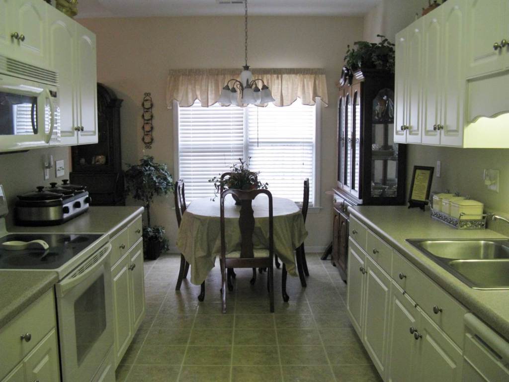 141 Elliott Circle Anderson, SC 29621 - Photo 6 of 20