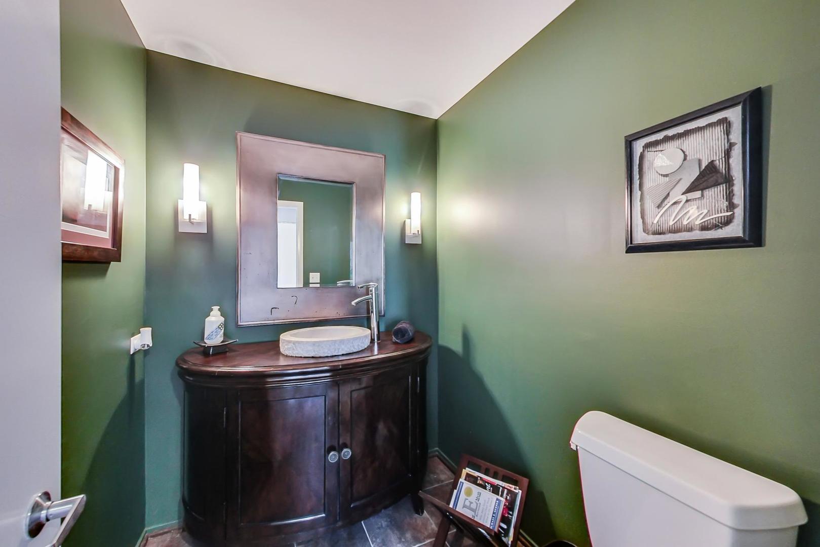 331 Milford Road Deerfield, IL 60015 - Photo 11 of 32